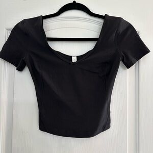 Women’s Lululemon Top Size-2
